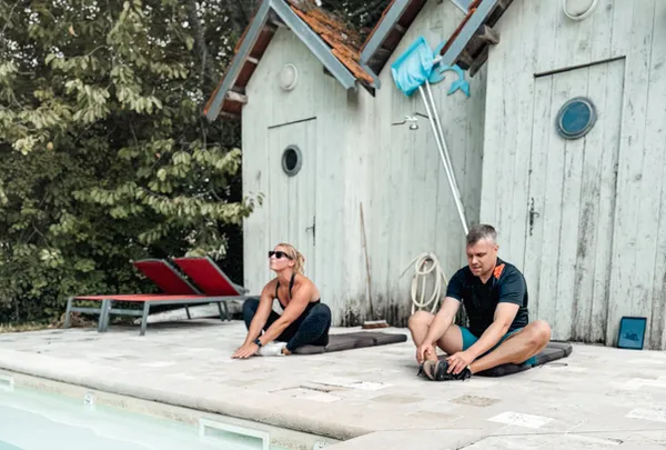 Athleten, die im Urlaub Sport machen